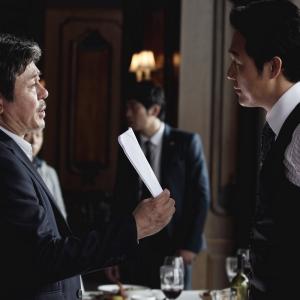 Still of Min-sik Choi and Jung-jae Lee in Sin-se-gae (2013)