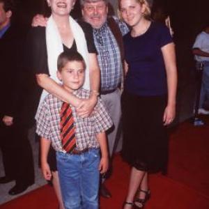 Lynn Redgrave and John Clark at event of The Parent Trap 1998