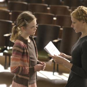 Still of Patricia Clarkson and Elle Fanning in Phoebe in Wonderland 2008