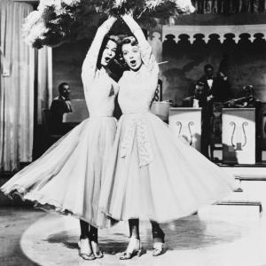 Still of Rosemary Clooney and Vera-Ellen in White Christmas (1954)