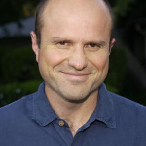 Enrico Colantoni at event of Just Shoot Me! (1997)