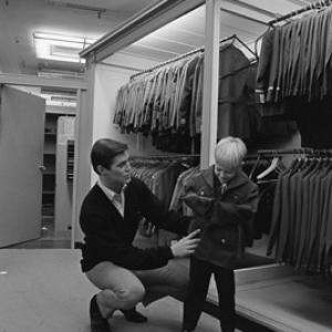 Dennis Cole with his fiveyearold son Joey at a department store