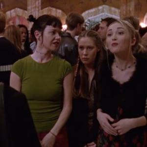 Still of Shelly Cole Teal Redmann and Liza Weil in Gilmore Girls 2000