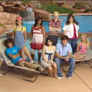 Corbin Bleu, Monique Coleman, Ashley Tisdale, Vanessa Hudgens, Zac Efron and Lucas Grabeel in High School Musical 2 (2007)