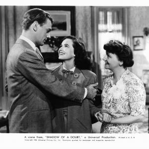 Still of Joseph Cotten, Patricia Collinge and Teresa Wright in Shadow of a Doubt (1943)