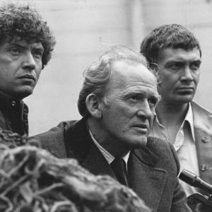 Still of Lewis Collins, Gordon Jackson and Martin Shaw in The Professionals (1977)