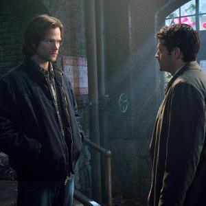 Still of Misha Collins and Jared Padalecki in Supernatural 2005