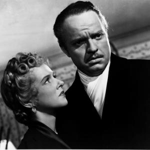 Still of Orson Welles and Dorothy Comingore in Citizen Kane 1941