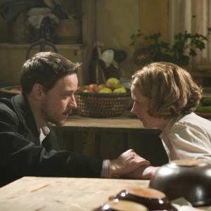 Still of Kerry Condon and James McAvoy in The Last Station (2009)