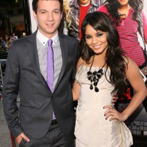 Gaelan Connell and Vanessa Hudgens at event of Bandslam 2009