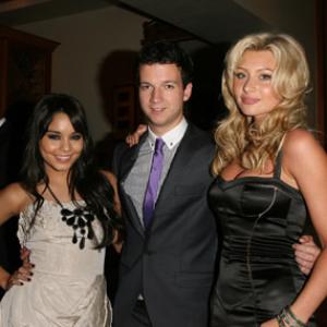 Gaelan Connell, Vanessa Hudgens and Aly Michalka at event of Bandslam (2009)