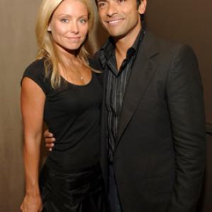 Mark Consuelos and Kelly Ripa at event of Living with Fran (2005)