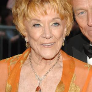 Jeanne Cooper at event of The 32nd Annual Daytime Emmy Awards (2005)