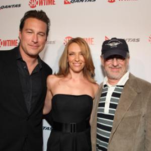 Steven Spielberg, Toni Collette and John Corbett at event of United States of Tara (2009)