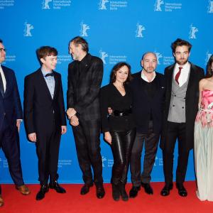 Anton Corbijn, Robert Pattinson, Alessandra Mastronardi, Iain Canning, Kristian Bruun and Dane DeHaan at event of Life (2015)