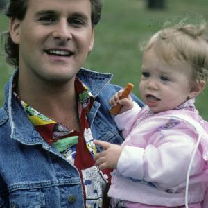 Still of Ashley Olsen and Dave Coulier in Full House 1987