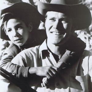 Connors and Crawford as the widower Lucas McCain and his young son Mark during a sunny day in North Fork