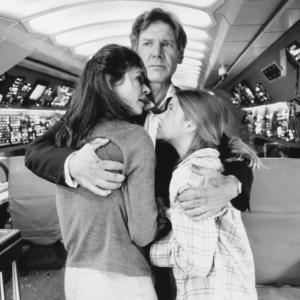 Still of Harrison Ford, Wendy Crewson and Liesel Matthews in Air Force One (1997)