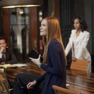 Still of Henry Ian Cusick Kerry Washington and Darby Stanchfield in Scandal 2012