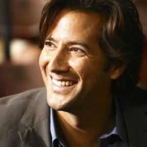 Still of Henry Ian Cusick in Dinge 2004