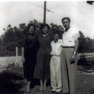 Richard's humble beginnings , A little before his time from (L to R) His Mother about 16 , Grandma Anna,Uncle Joe about 13 and Grandpa Alex. and the unpaved streets of Massapequa LI. This is for the Baldwins and Seinfeld .Grandparents from Cosenza, Italy.