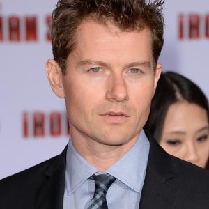 James Badge Dale at event of Gelezinis zmogus 3 2013