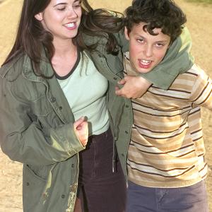 Still of Linda Cardellini and John Francis Daley in Freaks and Geeks (1999)