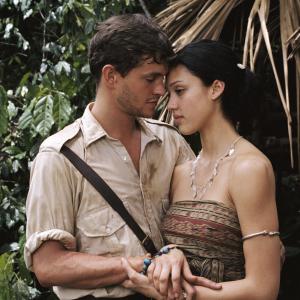 Still of Jessica Alba and Hugh Dancy in The Sleeping Dictionary 2003