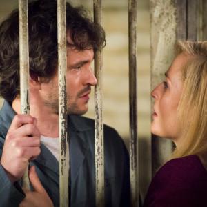 Still of Gillian Anderson and Hugh Dancy in Hanibalas 2013