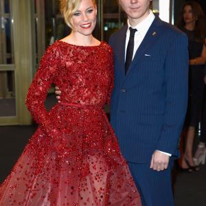 Elizabeth Banks and Paul Dano at event of Love amp Mercy 2014