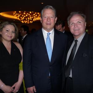BJ Davis and Julia Davis with Vice President Al Gore