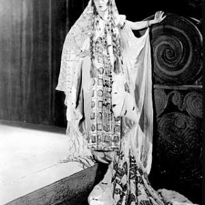 Brides Play Marion Davies 1922 Paramount IV