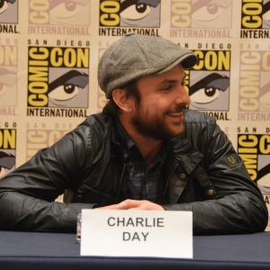 Charlie Day at event of Ugnies ziedas (2013)