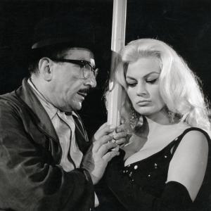 Still of Anita Ekberg and Peppino De Filippo in Boccaccio 70 1962