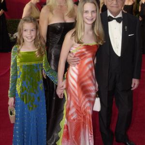 73rd Annual Academy Awards- Dina De Laurentiis (bottom left) and family. The year Dino won Irving Thalberg, Lifetime Achievement Award.