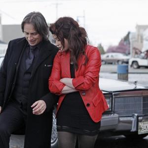 Still of Robert Carlyle and Emilie de Ravin in Once Upon a Time (2011)