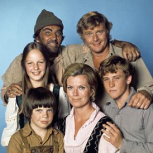 Swiss Family Robinson Helen Hunt Cameron Mitchell Martin Milner Eric Olson Pat Delaney Willie Aames