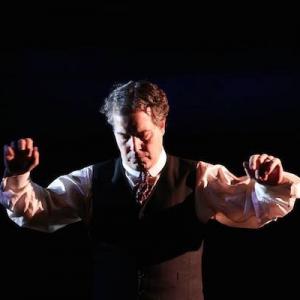 George Demas as Harry Houdini in NYC stage production of Nothing On Earth