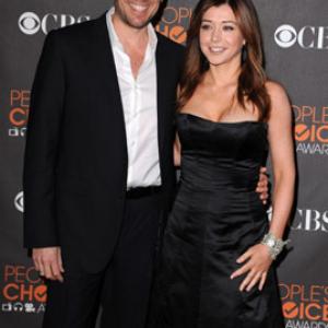 Alyson Hannigan and Alexis Denisof at event of The 36th Annual Peoples Choice Awards 2010