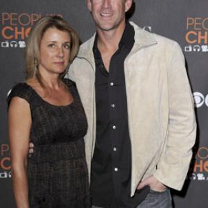James Denton at event of The 36th Annual Peoples Choice Awards 2010