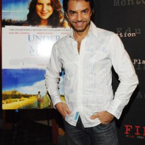 Eugenio Derbez at event of La misma luna (2007)