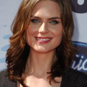 Emily Deschanel at event of American Idol: The Search for a Superstar (2002)