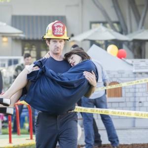 Still of Zooey Deschanel and Christopher Wallinger in New Girl 2011