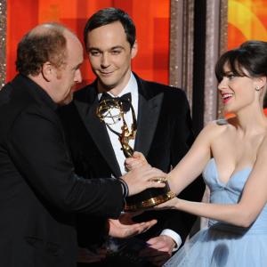 Louis C.K., Zooey Deschanel and Jim Parsons at event of The 64th Primetime Emmy Awards (2012)