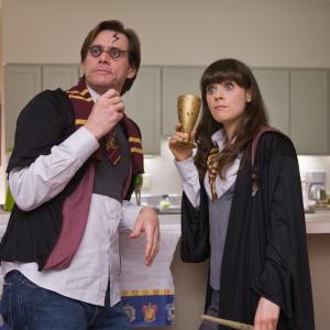 Still of Jim Carrey and Zooey Deschanel in Yes Man 2008
