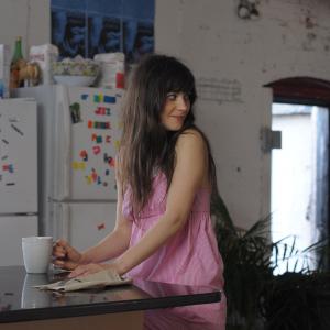 Still of Zooey Deschanel in Our Idiot Brother 2011