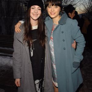 Zooey Deschanel and Jena Malone at event of The GoGetter 2007