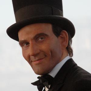 Pedro Mira as Congressman Abraham Lincoln in 