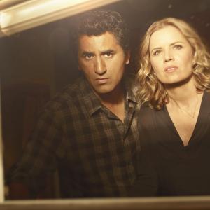 Still of Cliff Curtis and Kim Dickens in Fear the Walking Dead (2015)