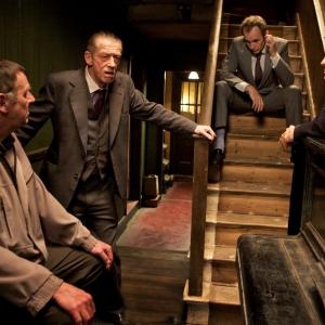 Still of John Hurt Stephen Dillane Ian McShane and Tom Wilkinson in 44 Inch Chest 2009